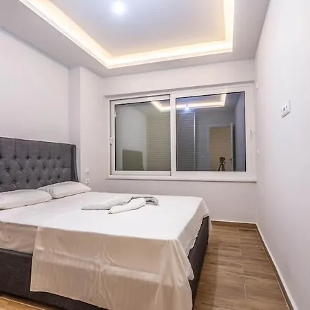 Pollys Place Apartment