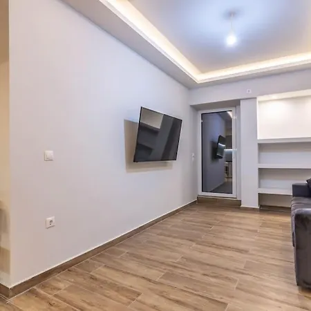 Pollys Place Apartment *